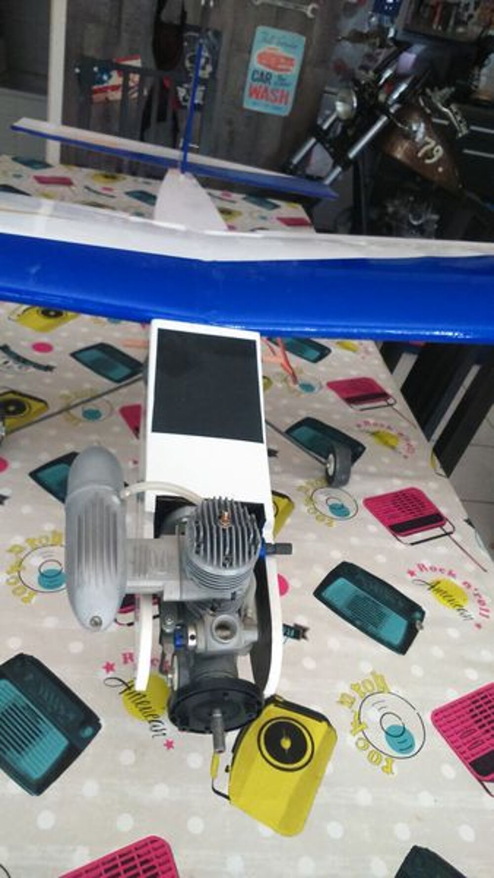 Avion rc tout neuf Jeux / jouets