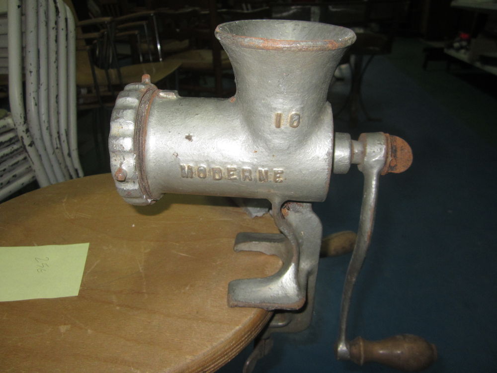 2 hachoirs des ann&eacute;es 50 Electroménager