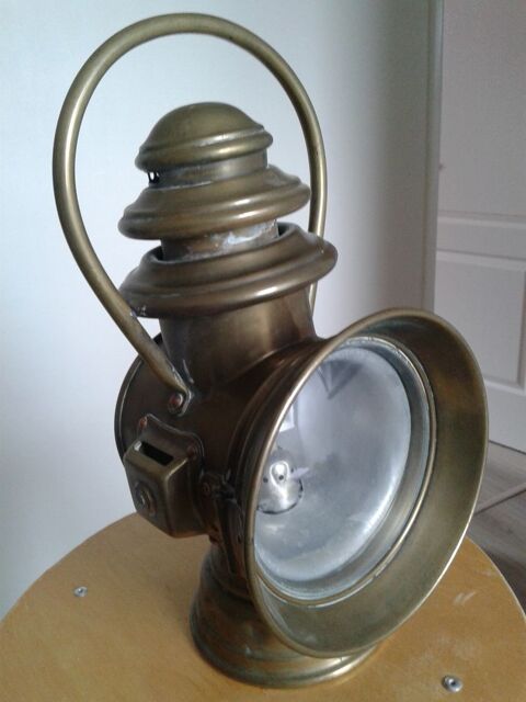 LAMPE ANCIENNE 110 Chevry-Cossigny (77)