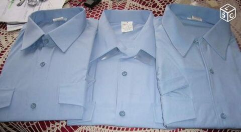 3 chemisettes bleues neuves T41/42 24 Versailles (78)