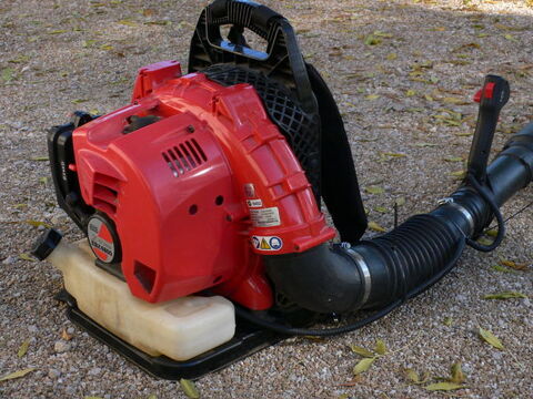 Souffleur a dos 390 Monclar-de-Quercy (82)