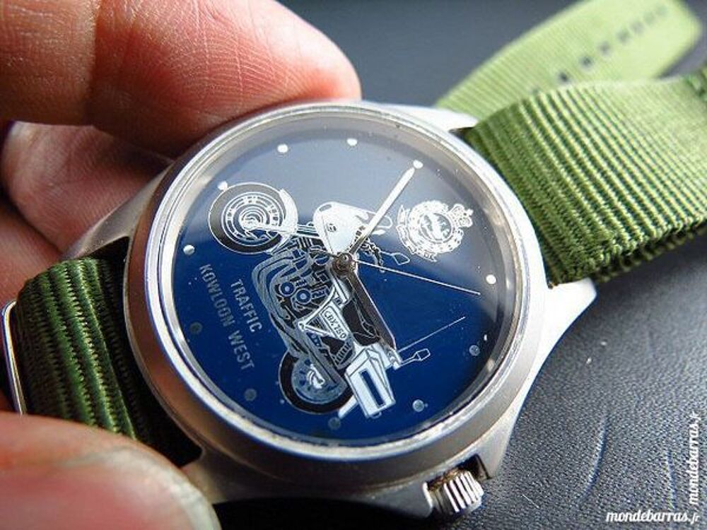 TRAFFIC KOWLOON ROYAL POLICE montre DIV0345 Bijoux et montres