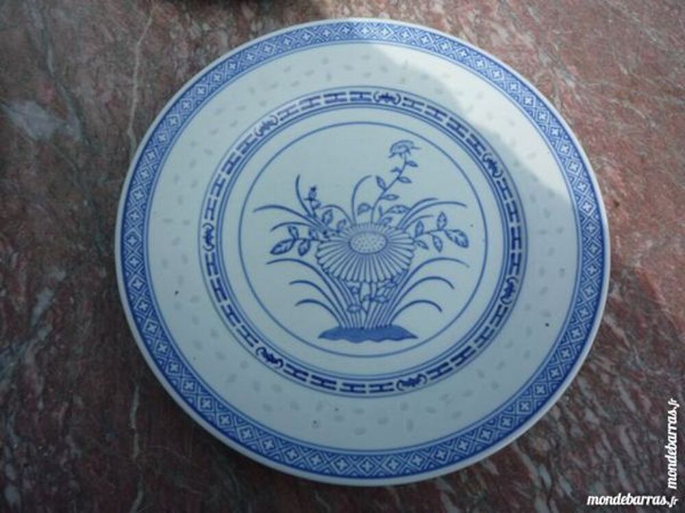 11 assiettes et 3 plats porcelaine chinoise Cuisine