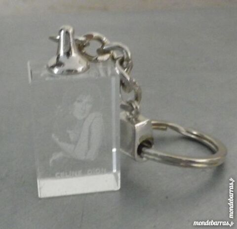 PORTE CLEF CELINE DION GRAVEE DANS BLOC RESINE 5 Attainville (95)
