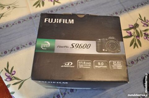 APPAREIL PHOTO FUJIFILM FINERIS S9600 250 Sainte-Geneviève-des-Bois (91)