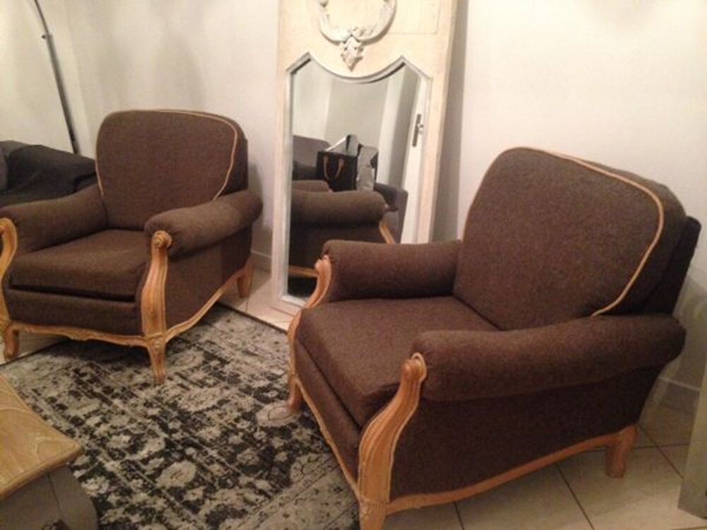 PAIRE DE FAUTEUILS COSY CHIC Meubles