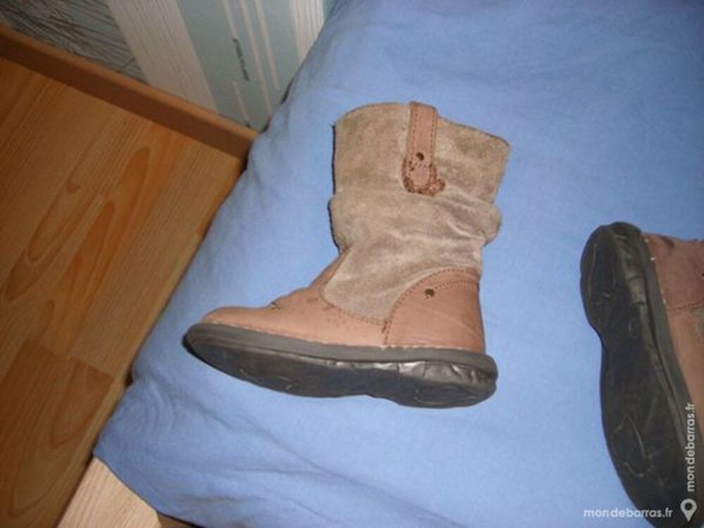 BOTTES FILLE 23 Chaussures
