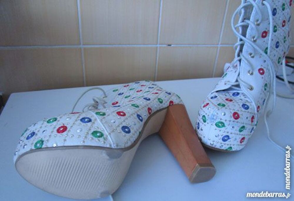 bottine styl&eacute;es Chaussures