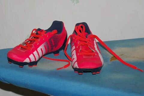 Chaussures de foot enfant 15 Baigneux-les-Juifs (21)