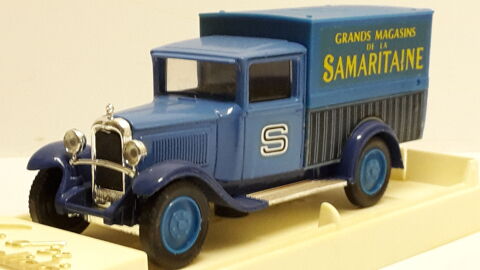 Citro�n C4F fourgon 1930 'La Samaritaine' 28 Follainville-Dennemont (78)