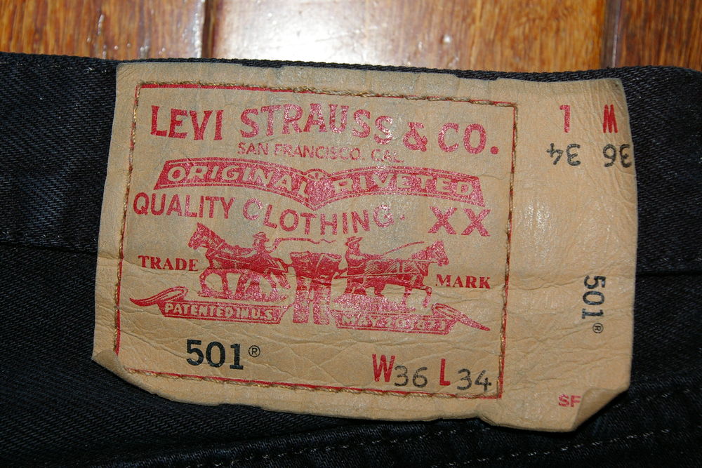  Jean LEVIS 501 black-black 36x34 
Vêtements