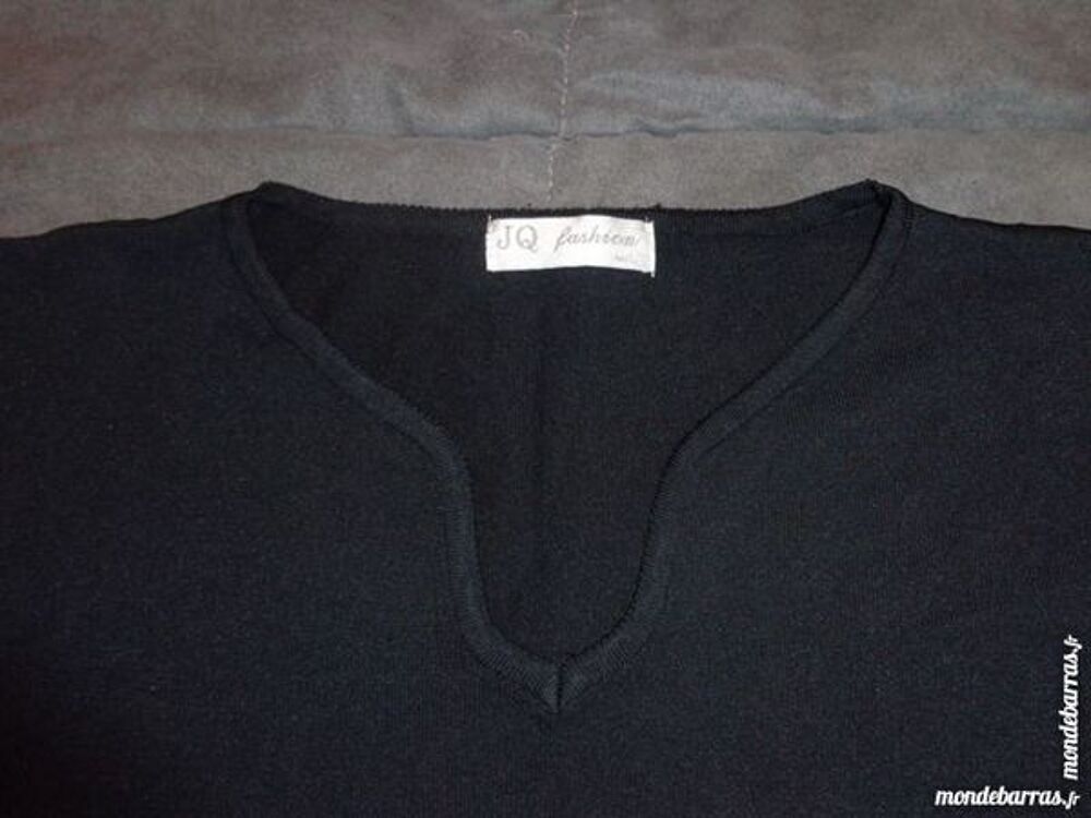 ? Petit pull noir, taille M/L (40/42)? Vêtements