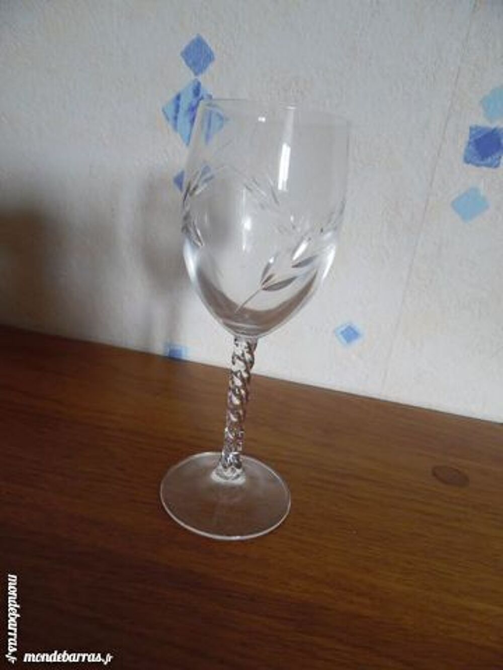 12 verres &agrave; liqueur CRISTAL D'ARQUES TAILLE EPI Cuisine