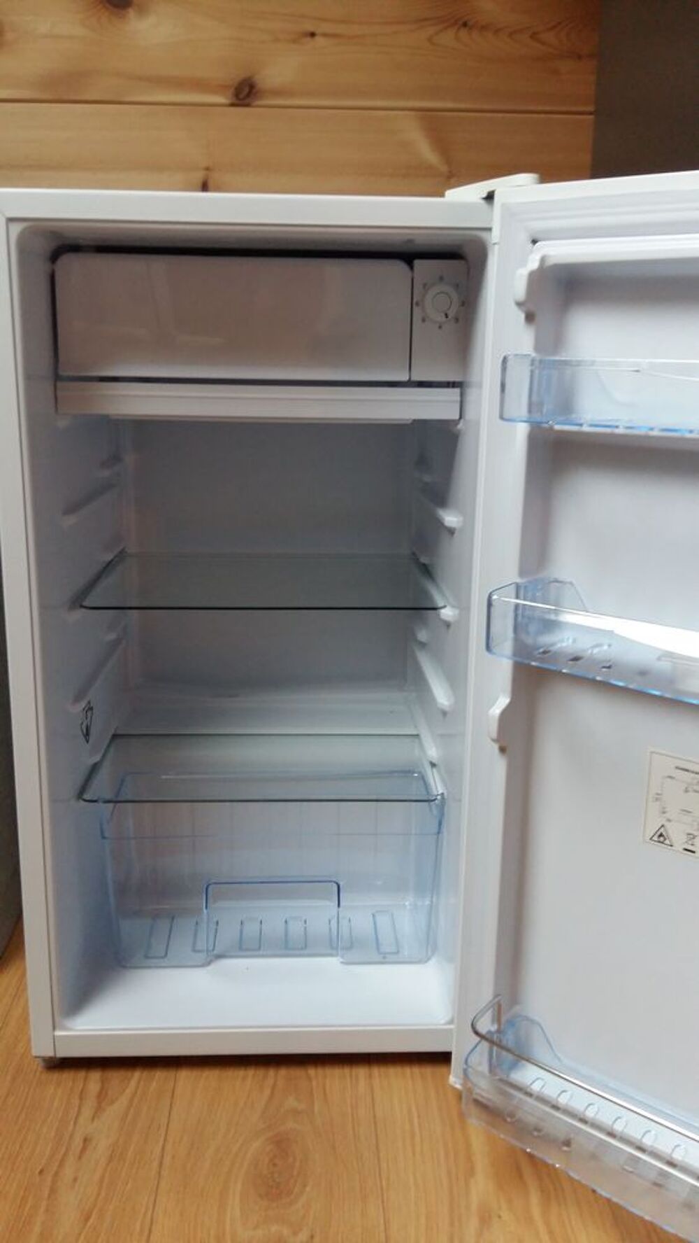 R&eacute;frig&eacute;rateur (Frigo) JEKEN Electroménager