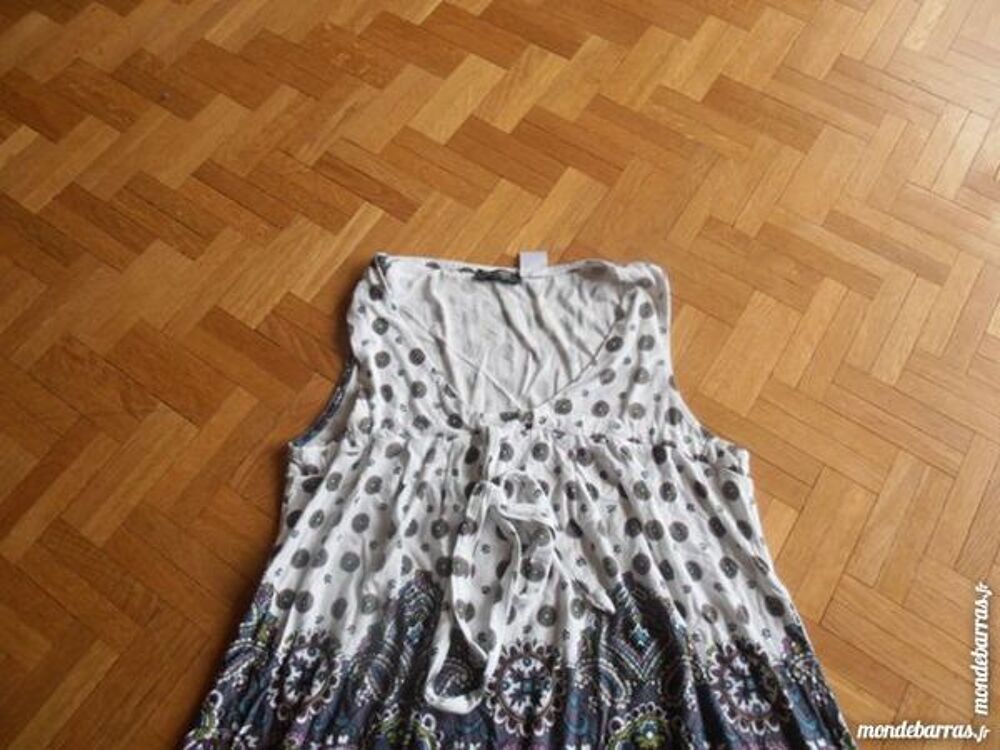 Tee-shirt/tunique &agrave; motifs Vêtements