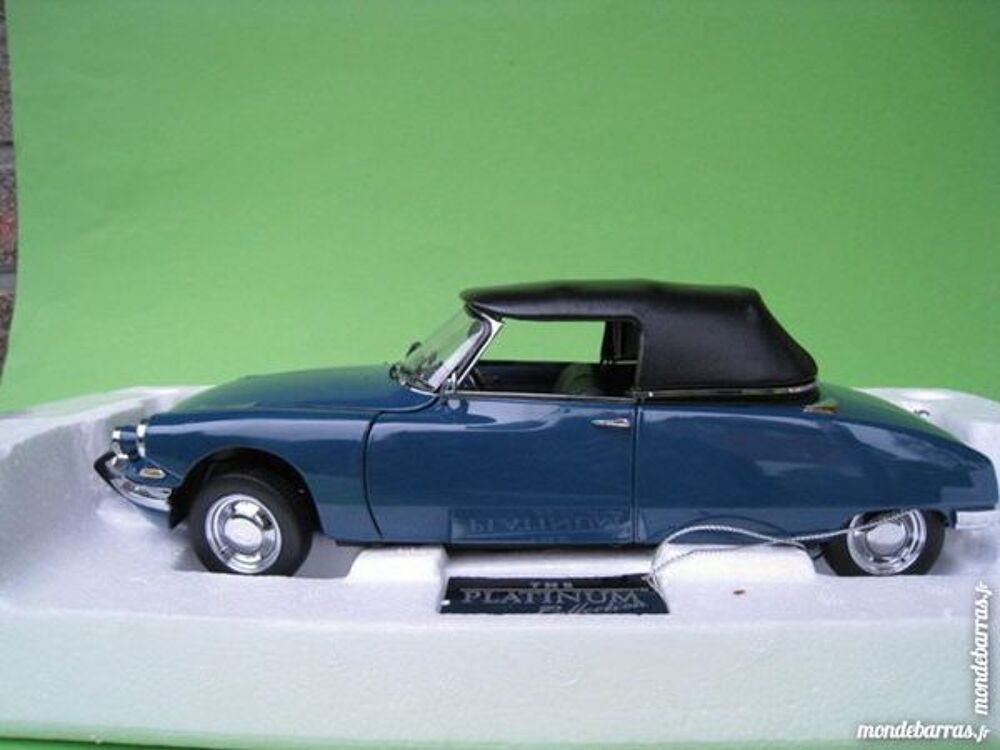 Citro&euml;n Ds19 cabriolet bleu 1/18 SunStar Neuf Box Jeux / jouets