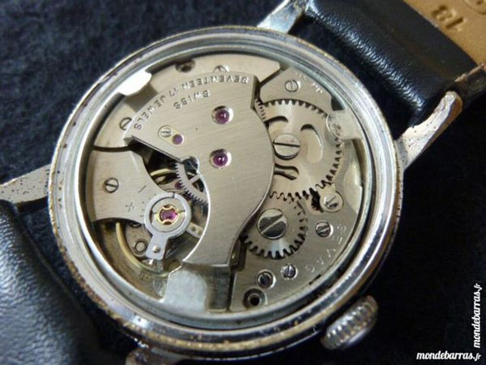 LAUSANNE ST1686 montre m&eacute;canique Suisse 17r. DIV02 Bijoux et montres