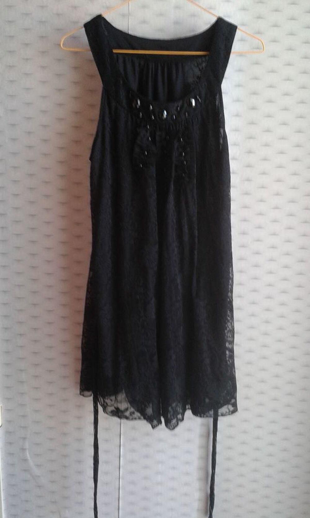 robe noire Vêtements