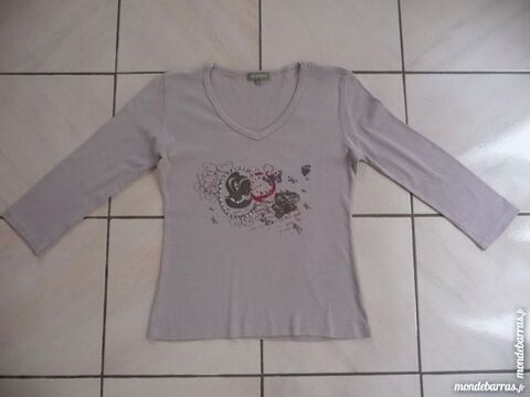 Tee-shirt gris clair motif baroque Taille M 5 Montigny-le-Bretonneux (78)