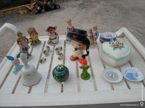 lot de figurines 45 Amélie-les-Bains-Palalda (66)