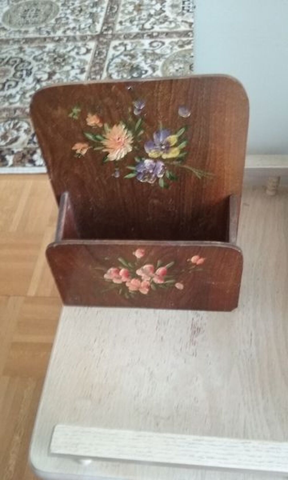 Vide poche ou porte courrier en bois d&eacute;cor&eacute; Décoration