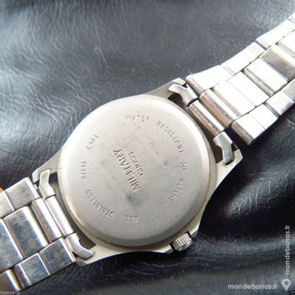 MILITARY CROSS SWISS FORCE analogique DIV0515 Bijoux et montres