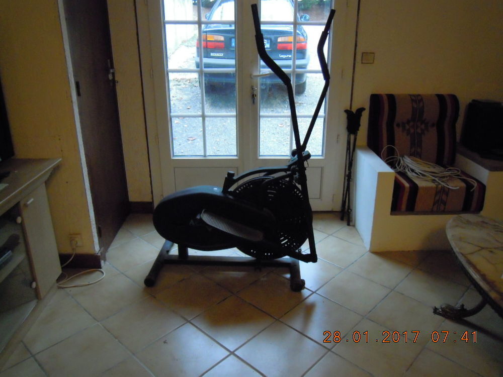 h&ocirc;te aspirante pour cuisine Vélos