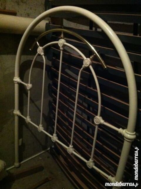 LIT UNE PERSONNE + SOMMIER A LATTES 150 Boulogne-Billancourt (92)