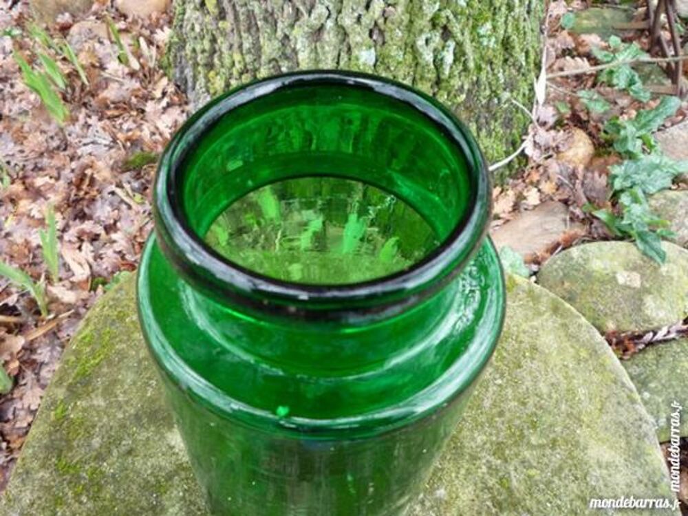 Bocal vert verre souffl&eacute; Décoration