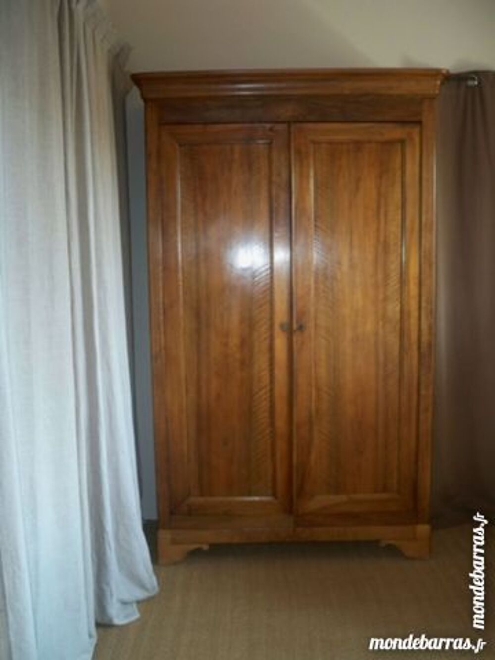 armoire noyer Meubles
