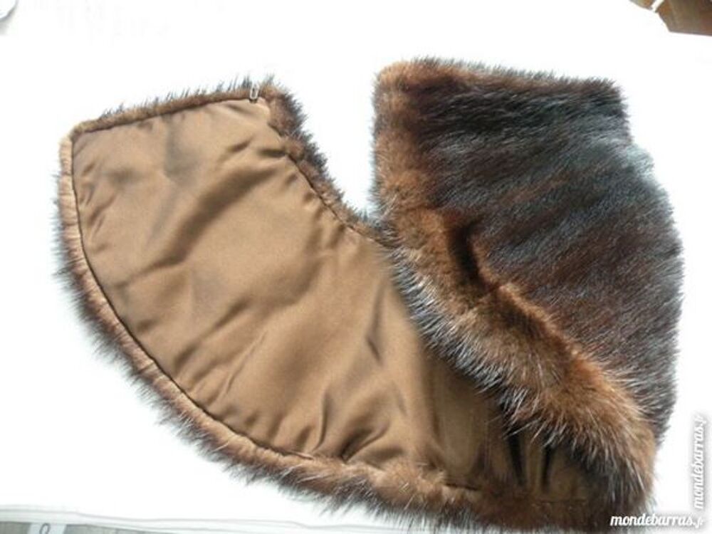 col en VISON Vêtements