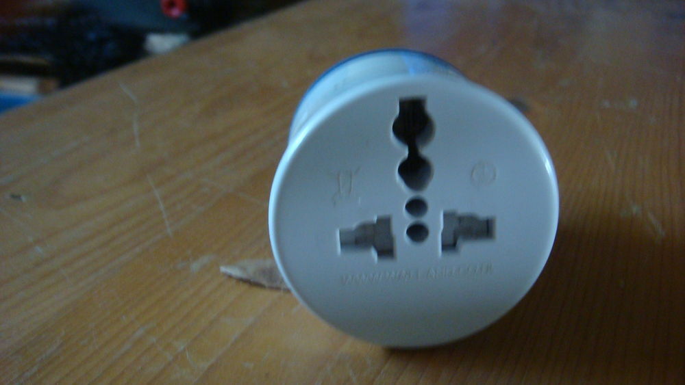 prise adaptateur Am&eacute;ricain Matériel informatique