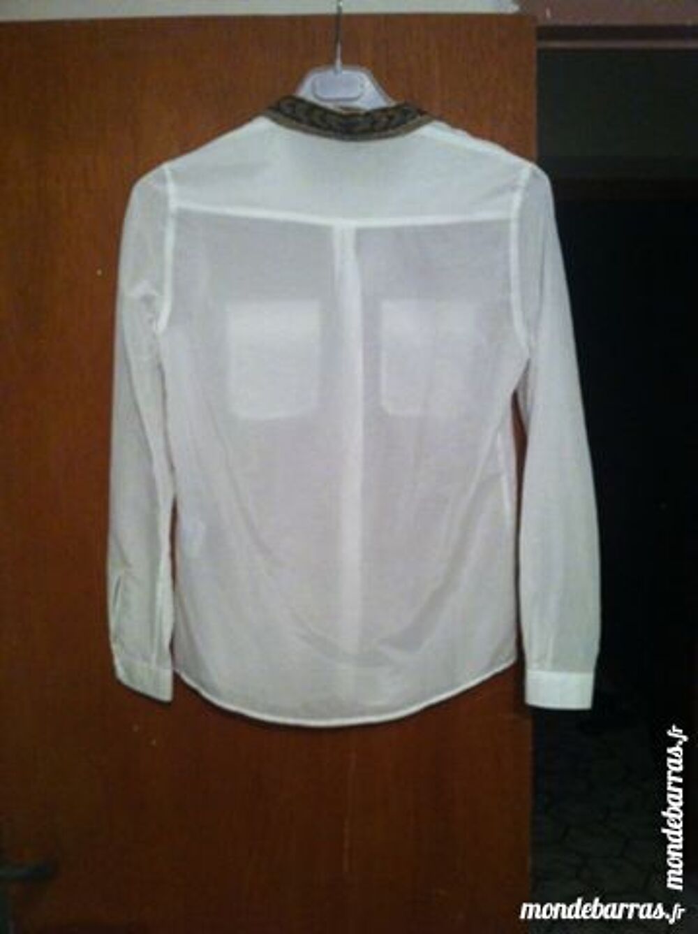 Tr&egrave;s belle chemise touche de soie Vêtements