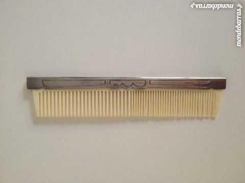 Peigne ancien mtal argent 10 Nice (06)