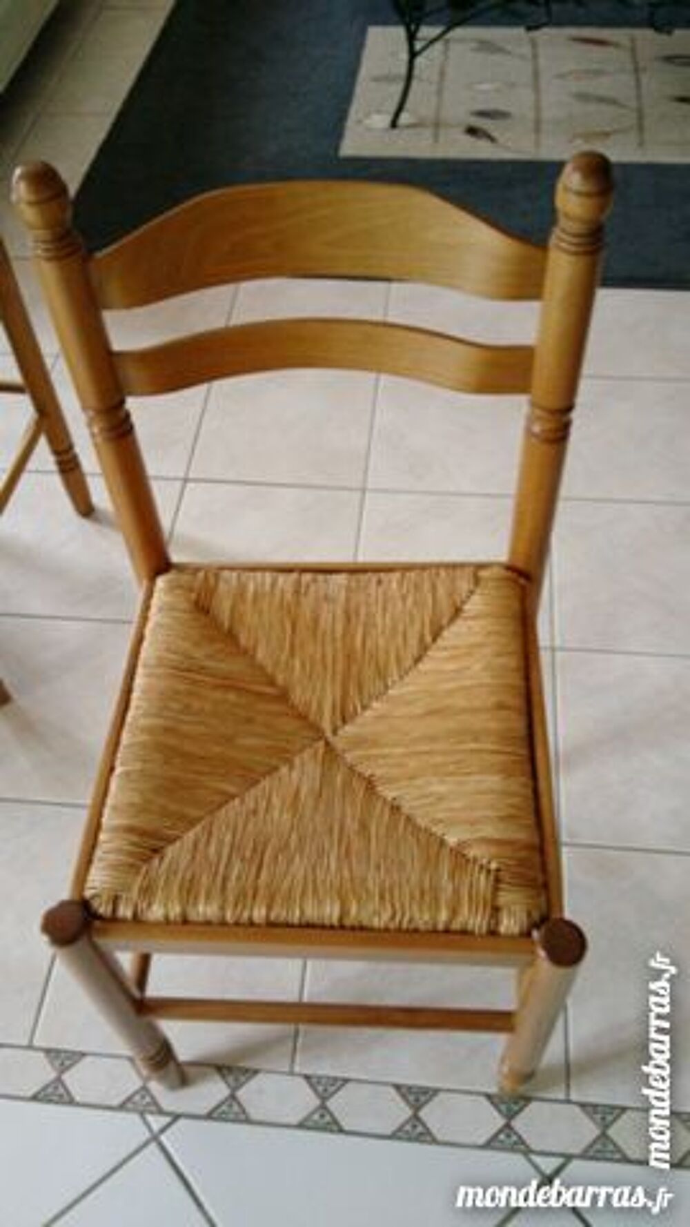 Table bois et chaises paill&eacute;es Meubles