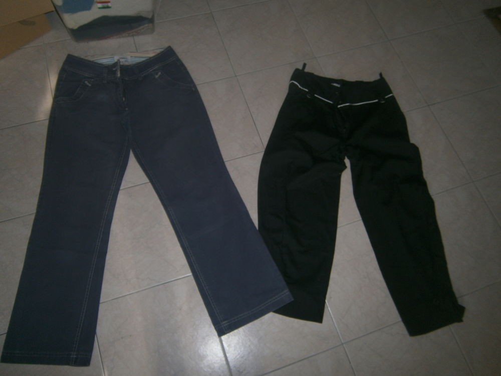3 pantalons bon &eacute;tat Vêtements