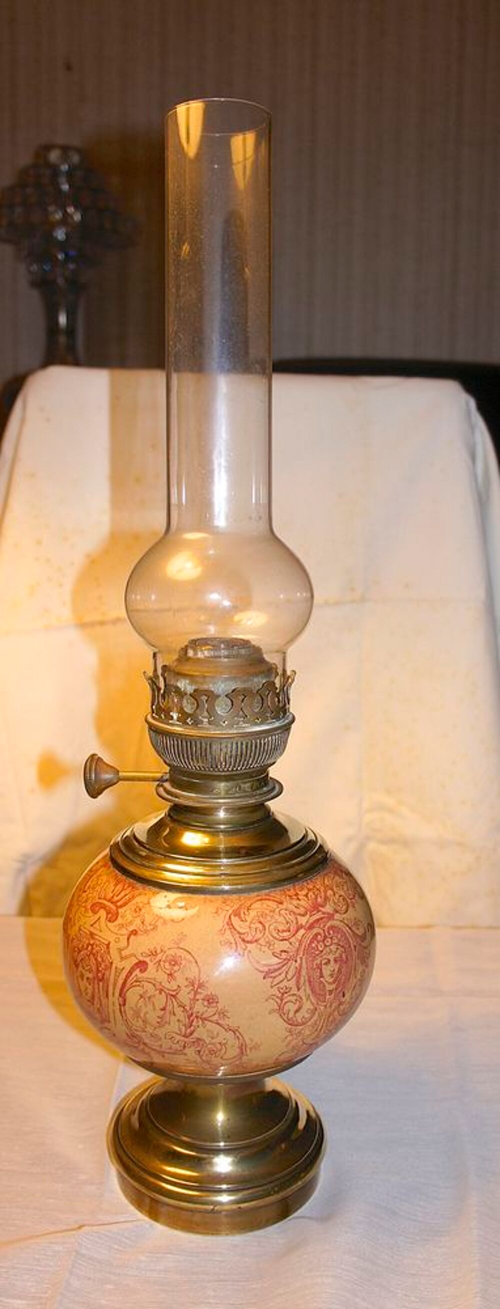 Lampe a p&eacute;trole en c&eacute;ramique d'&eacute;poque Décoration