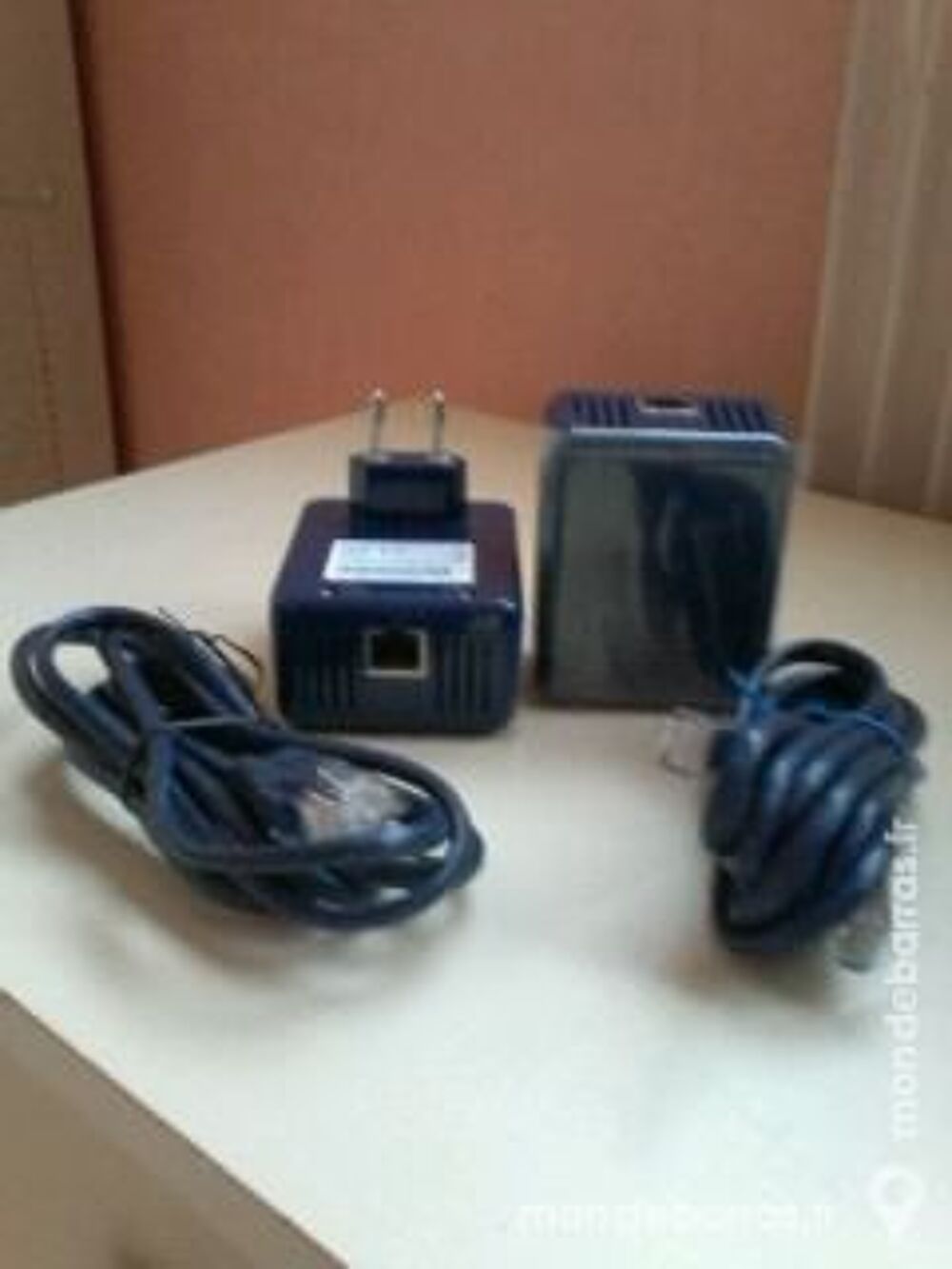 PLUGS COMPATIBLE TOUTES BOX JAMAIS SERVI Matériel informatique