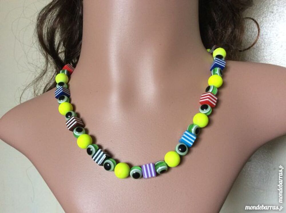 Collier fantaisie multicolore neuf, pour femme Bijoux et montres