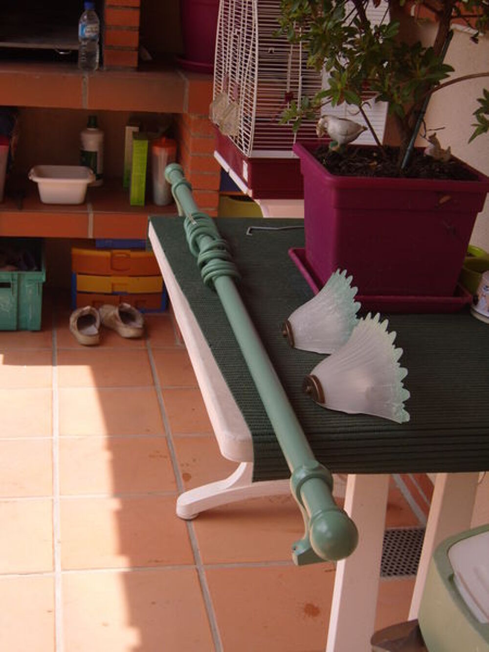 Tringle rideaux +appliques chambre Décoration