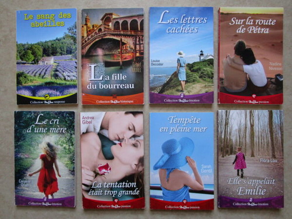 8 livres de poches "Collection NOUS DEUX &eacute;motion" + 2 
Livres et BD