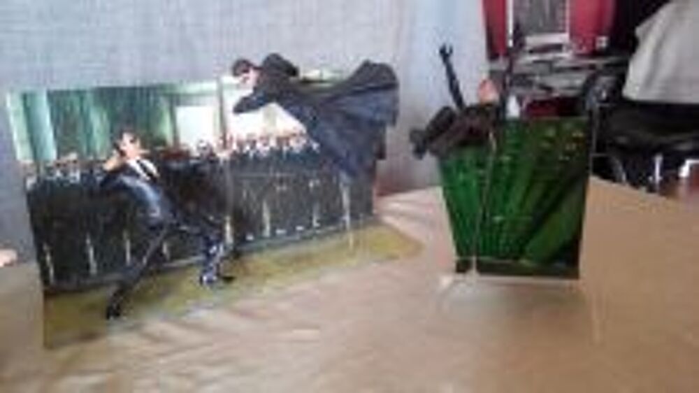 ensemble figurine matrix 