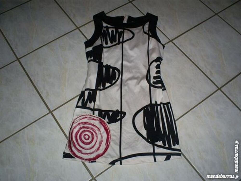 Robe DESIGUAL Taille 36 Vêtements