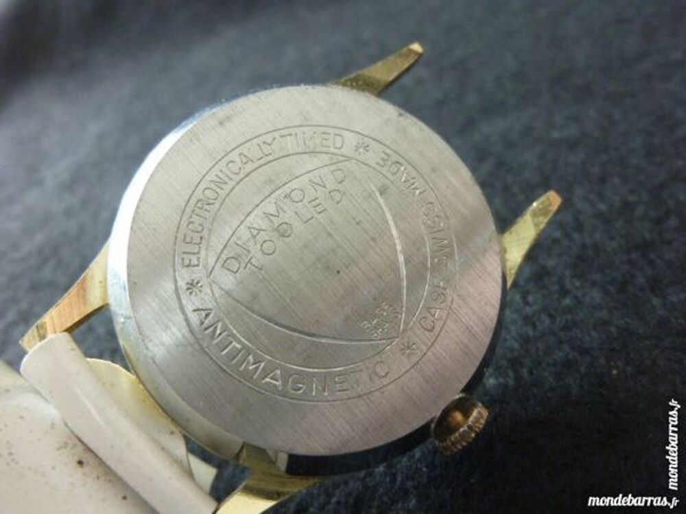 HARWESTER montre m&eacute;canique Suisse DIV0506 Bijoux et montres