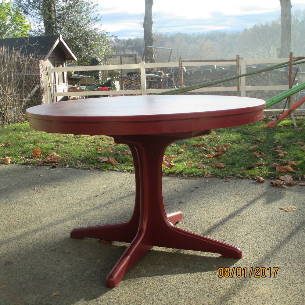 TABLE RONDE Meubles