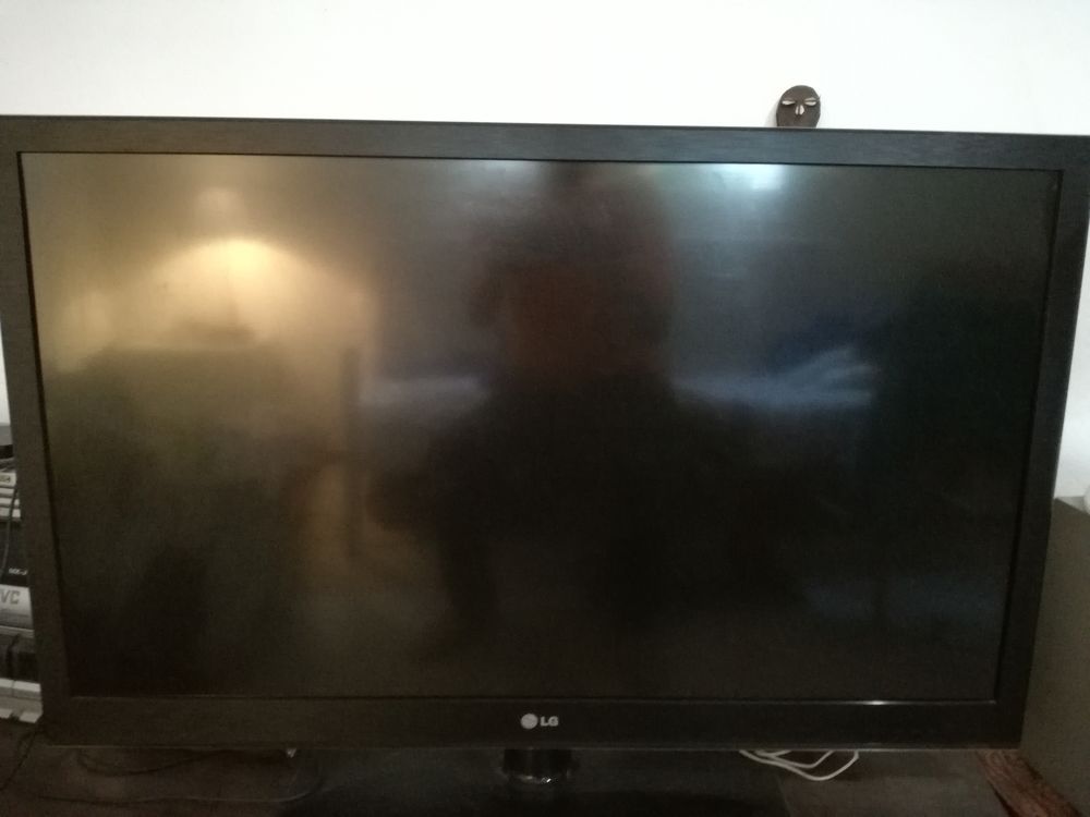 TV LCD LG 42LV3550 107cm Photos/Video/TV