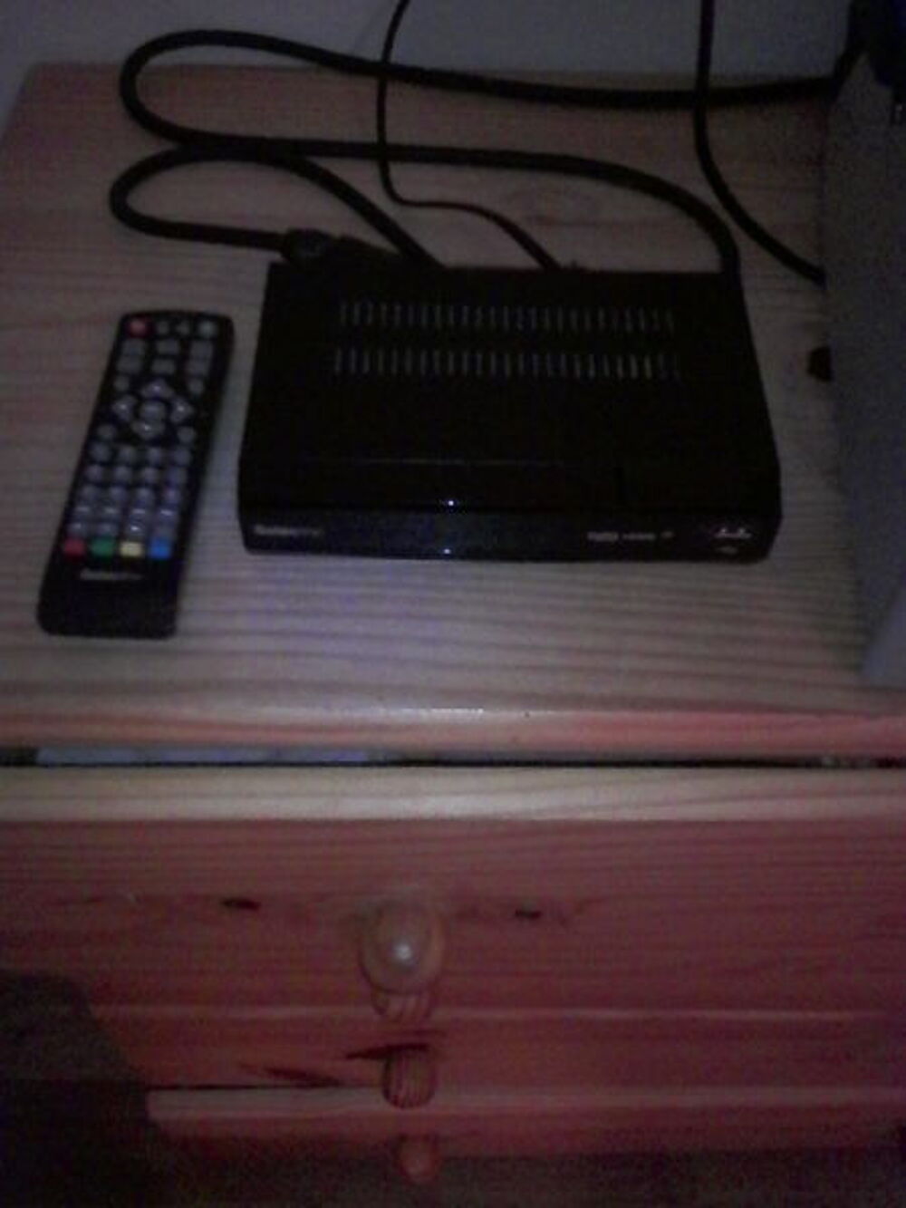 TV +D&Eacute;CODEUR TNT Photos/Video/TV
