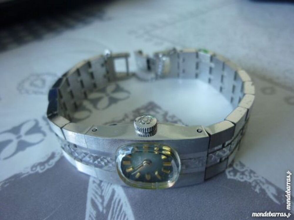 TITONI montre Dame Suisse m&eacute;canique TIT0031 Bijoux et montres
