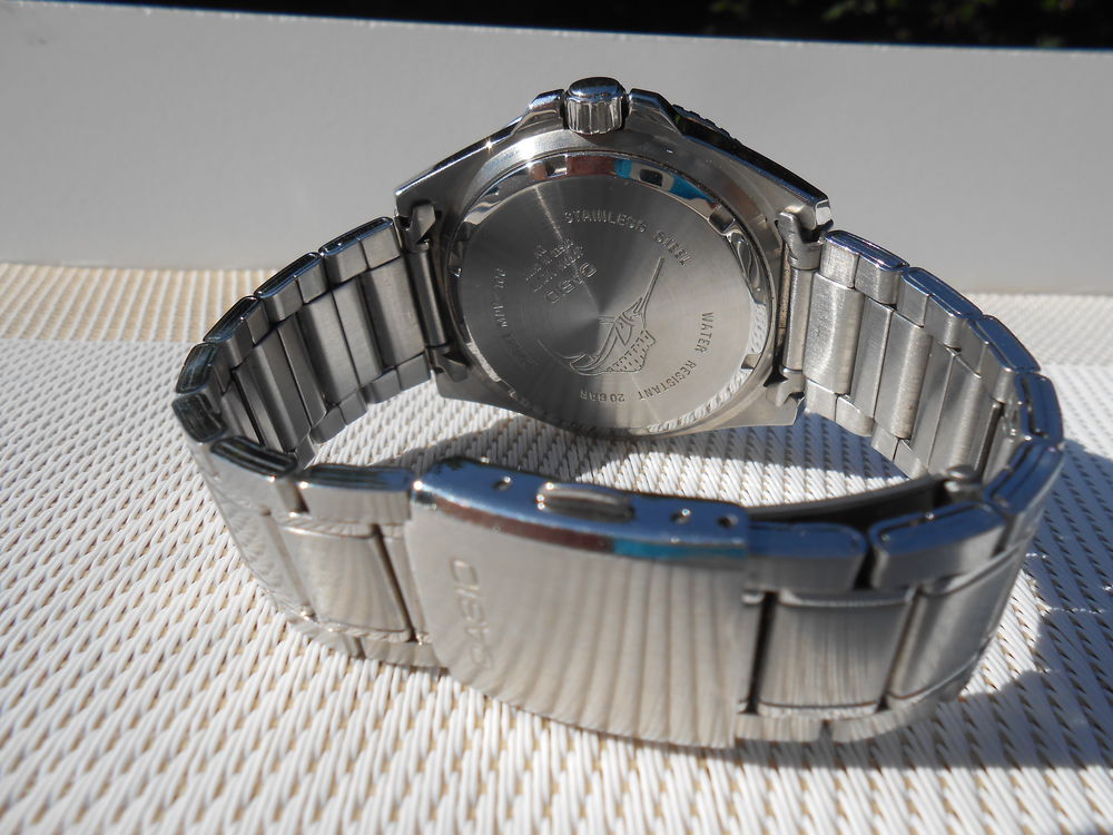 Montre Casio &eacute;tanche Bijoux et montres