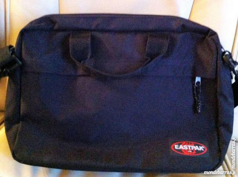 Sacoche pour ordinateur EASTPAK (USA) 38 x 26 Matériel informatique
